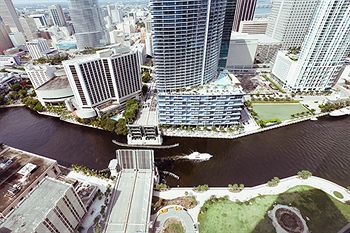 Apartment Sky At Brickell Bay *